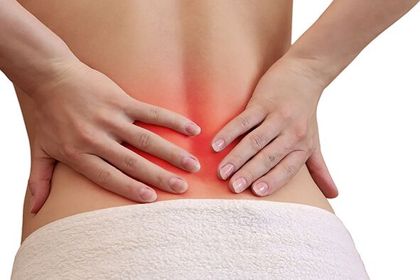Rückenschmerzen, die sich in einer thorakalen Osteochondrose widerspiegeln